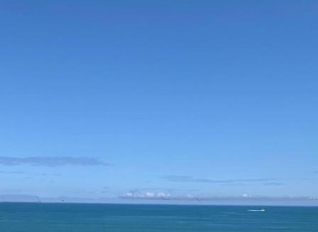 Falcon House | Relaxing Getaway Oceanview Multi Family Pets Mandurah
