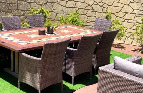 Falcon House | Relaxing Getaway Oceanview Multi Family Pets Mandurah