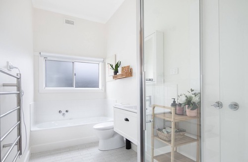 Golden Point House | Relaxing Retreat near Sovereign Hill, Cafe, City