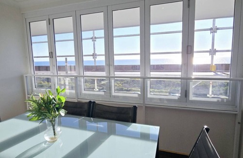 Scarborough Apartment | Renovated Ocean-View Scarborough Apartment | Walk to Beach & Amphitheatre