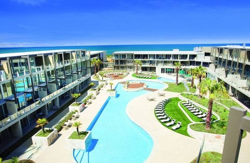 Torquay Apartment | Resort Hotel Room 107