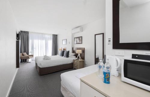 Torquay Apartment | Resort Hotel Room 259