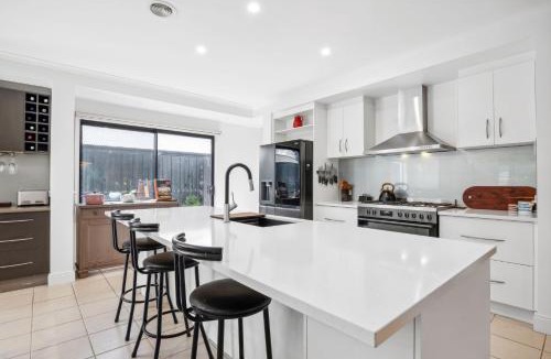 Torquay House | Resort Living on Tempest