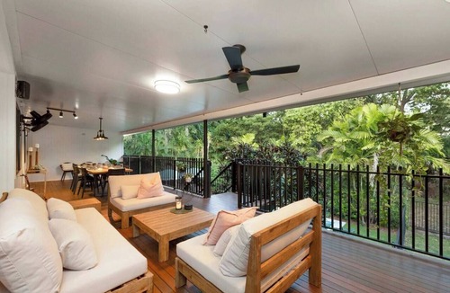 Mundingburra Apartment | Resort Retreat in Mundingburra Pool, BBQ