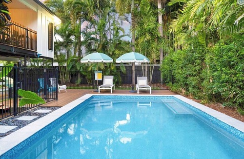 Mundingburra Apartment | Resort Retreat in Mundingburra Pool, BBQ