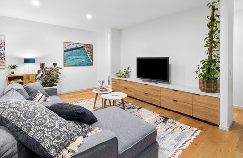 Torquay House | Resort Style Home in the Sands