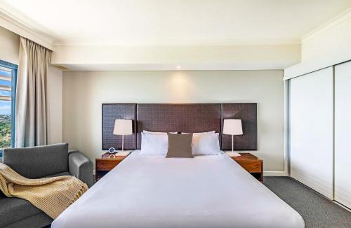 Darwin City Centre Apartment | Resort Style King Pad with Sparkling Sea Views
