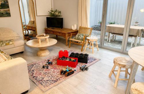 Nollamara House | REST Family Spa Retreat, Spacious, Spotless & Comfortable