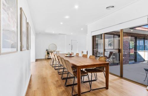 Yarrawonga House | Retreat House