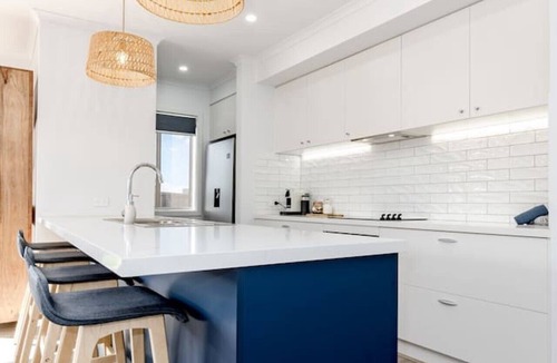 Ocean Grove Apartment | Retreat to the Coast - Sleeps 6