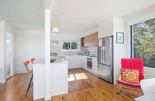 Mollymook Beach House | Retro Beach House at Mollymook