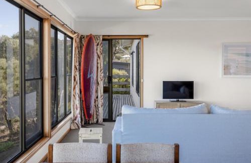 Fairhaven House | Retro Crest - beautiful ocean views