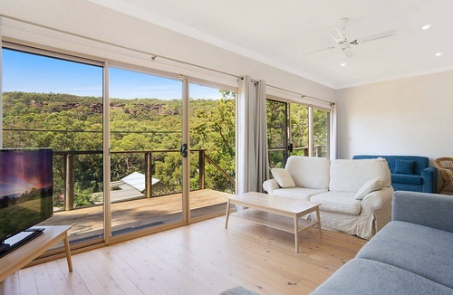 Pretty Beach Central Coast House | Ridge View Cottage - Pet Friendly