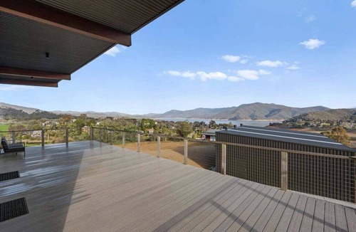 Mountain Bay House | Ridge Way Views - Breathtaking Lake Eildon Views