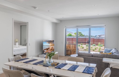Kiama Apartment | Ridgewaters Retreat - Pet Friendly apartment