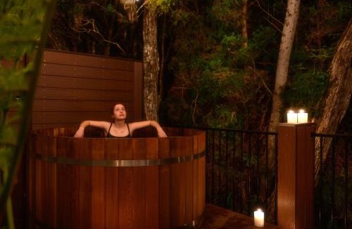 Strahan Hotel | Risby Cove Boutique Hotel