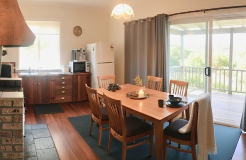 Jalbarragup Cottage | River Cottage Retreat - Jalbarragup