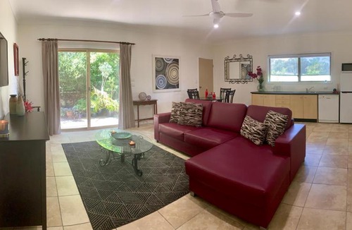 Diddillibah Bed & Breakfast | River Gum Luxury Bed and Breakfast