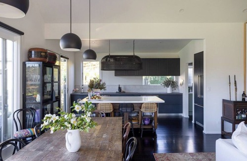 Lauriston House | RIVER HOUSE - MODERN COUNTRY HOME, LAURISTON