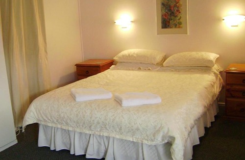 Casino Hotel | River Park Motor Inn