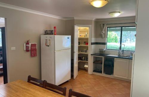 Wooroloo House | River Run at fettlers crossing