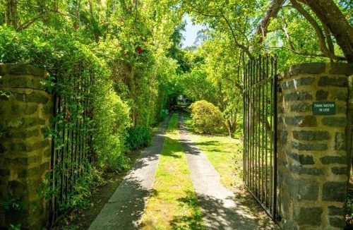 Warburton House | River Song - Warburton