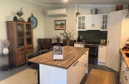 Bridgetown House | River Valley Retreat – Nature & Riverfront Stay