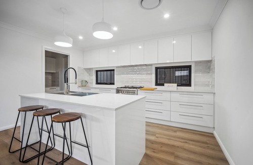Wagga Wagga House | “RiverDell Short Stay’s” Accommodation