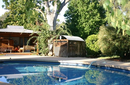Howqua Bed & Breakfast | Riverhouse at Howqua Dale