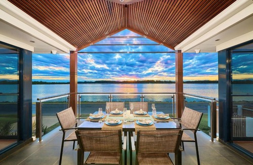 Port Macquarie House | Riverside Luxury