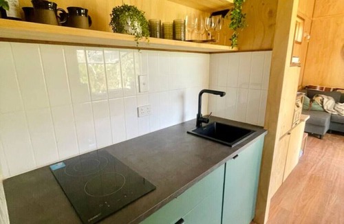 American River House | Riverside Nature Retreat 5 min walk to waters edge