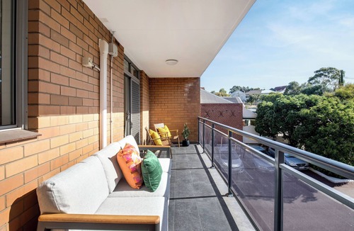 East Fremantle Condo | Riverside Retreat in East Fremantle