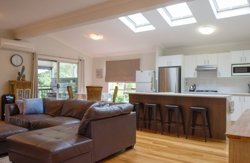 North Haven House | Riverside Retreat - entertainers delight