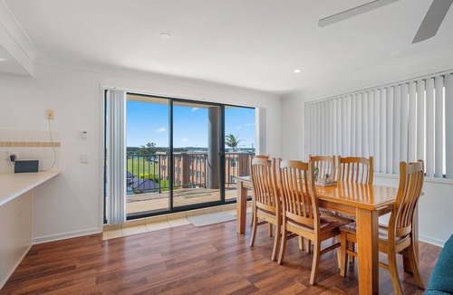 Port Macquarie Apartment | Riverview 13: 2 BR, 1 BA Apartment in Port Macquarie, Sleeps 4