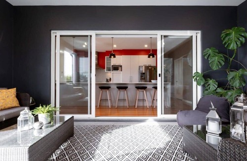 Trevallyn House | Riverview Escape.