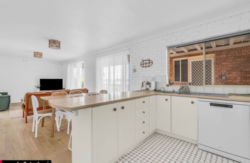 Bermagui Apartment | Riverview Units - Wapengo St 5 Unit 3