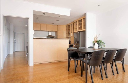 Launceston CBD Apartment | Riverview Waterfront Stay!