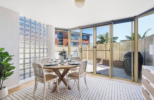 Port Macquarie Apartment | Riviera 102: 2 BR, 2 BA Apartment in Port Macquarie, Sleeps 4