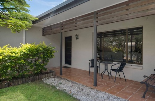 Empire Vale House | Robins Place - Pet Friendly River Retreat