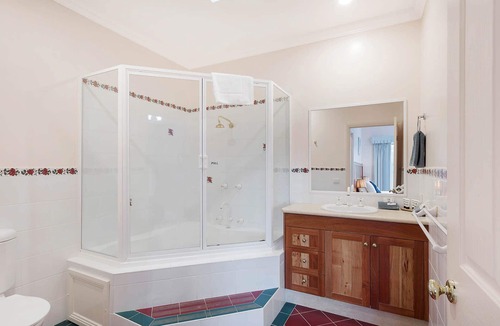 Merimbula House | Robyns Nest Boutique Resort