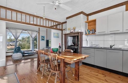 Warrenben House | Romantic eco friendly cottage by the sea