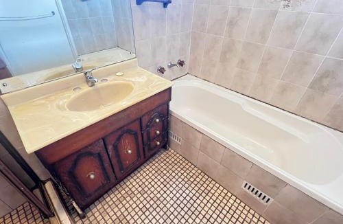 Eastwood House | Room51
