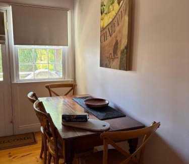 Clare Bed & Breakfast | Roscrow Heritage Retreat