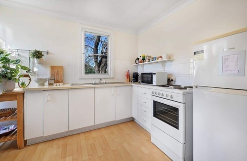 Emu Swamp House | Rose Cottage - Mayfield Vineyard in Orange
