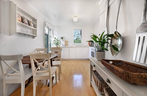 Emu Swamp House | Rose Cottage - Mayfield Vineyard in Orange