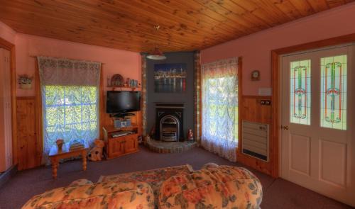 Forest Cabin | Rosebank Cottage Collection