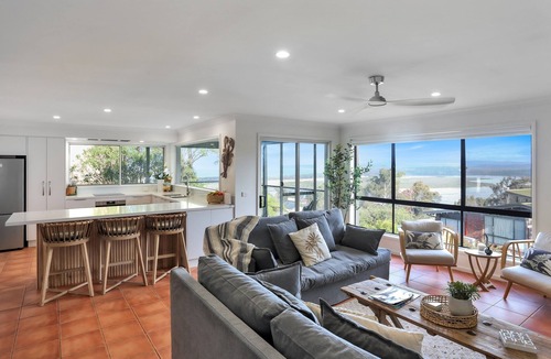 Merimbula Cabin | Rosies Seaview - 3 bedroom option
