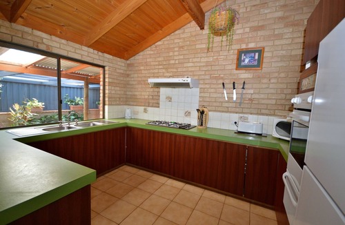 Kalbarri House | Rossy's Retreat - Kalbarri, WA