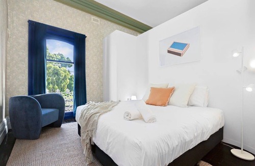 Fitzroy Apartment | Round Room - The White House Fitzroy