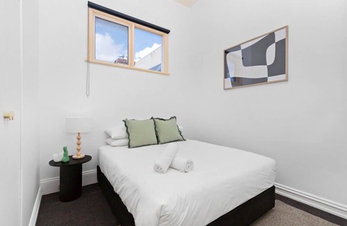 Fitzroy Apartment | Round Room - The White House Fitzroy
